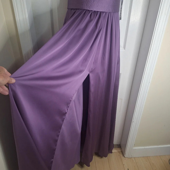 White by  Vera Wang VW360214 -Neck Halter Gown with Slit SZ 2 NWT - Picture 11 of 16